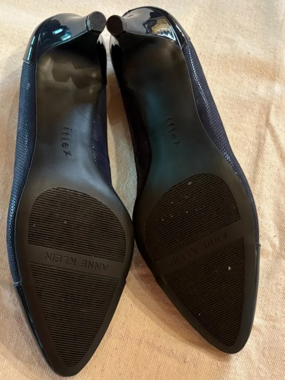 Anne Klein iflex pumps, navy, cap-toe, kitten heal, size 10M